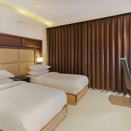 Aura One Hotel Kochi Eksteriør bilde