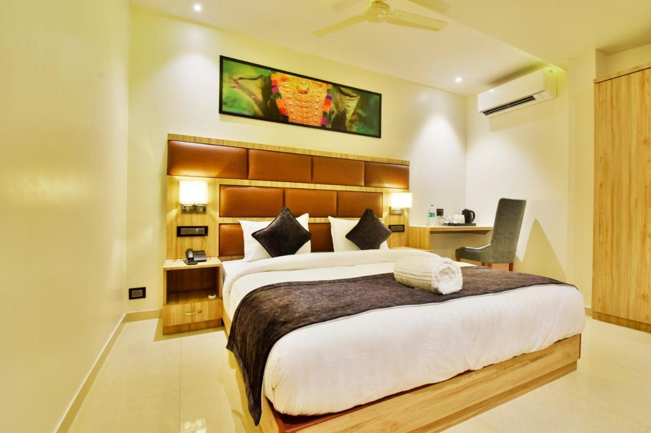 Aura One Hotel Kochi Eksteriør bilde