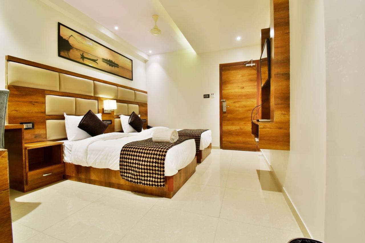 Aura One Hotel Kochi Eksteriør bilde