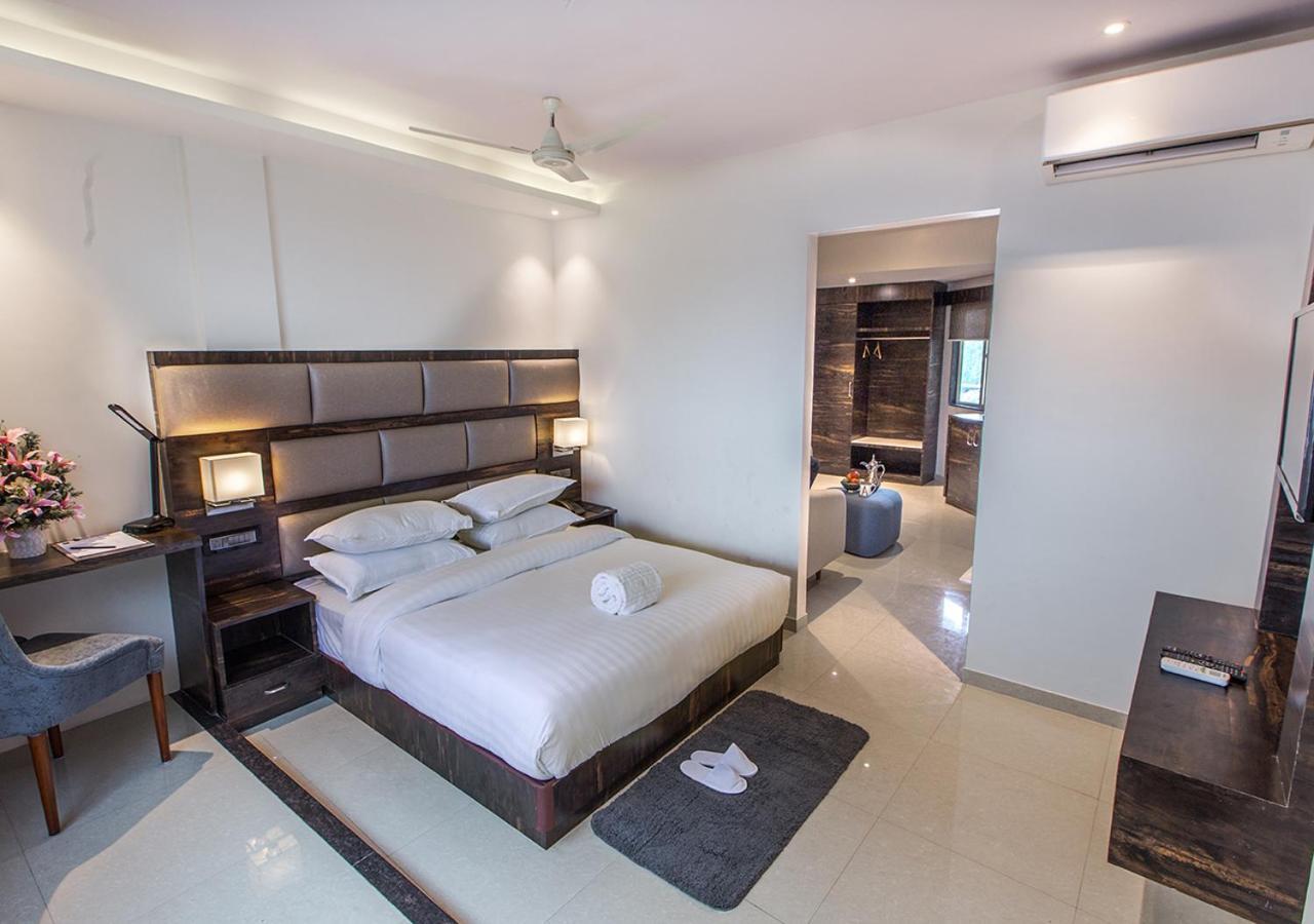 Aura One Hotel Kochi Eksteriør bilde