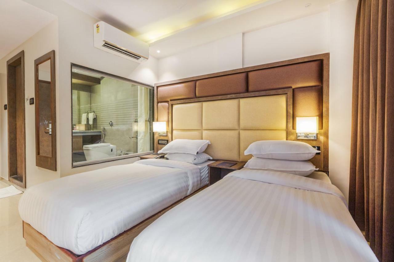 Aura One Hotel Kochi Eksteriør bilde